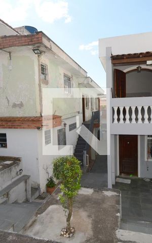 Casa à venda com 333m², 7 quartos e 8 vagasFachada das casas