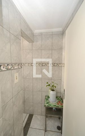Casa à venda com 333m², 7 quartos e 8 vagasBanheiro - Casa 1