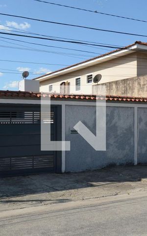 Casa à venda com 333m², 7 quartos e 8 vagasFachada