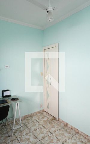 Casa à venda com 333m², 7 quartos e 8 vagasQuarto 2 - Casa 1