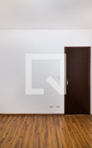 Casa à venda com 250m², 3 quartos e 2 vagas Casa à venda com 250m², 3 quartos e 2 vagasSuíte