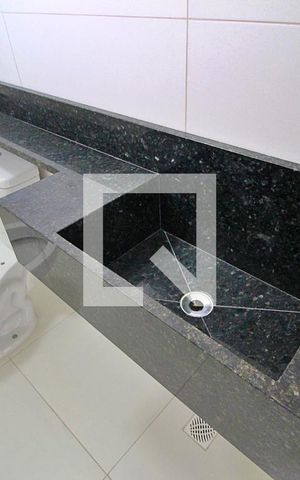 Apartamento à venda com 154m², 3 quartos e 2 vagasBanheiro da Suíte 1