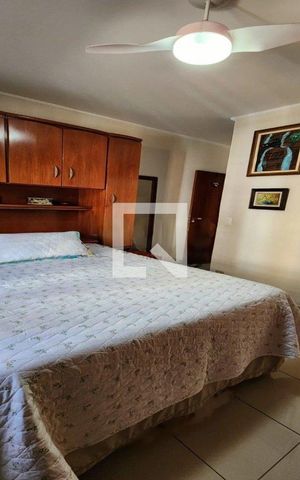 Casa à venda com 230m², 3 quartos e 2 vagas