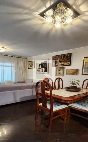 Casa à venda com 230m², 3 quartos e 2 vagas