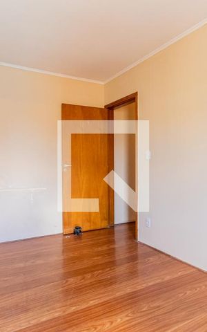 Casa à venda com 250m², 3 quartos e 3 vagas Casa à venda com 250m², 3 quartos e 3 vagasSuíte 3