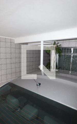 Casa à venda com 210m², 4 quartos e 3 vagas Casa à venda com 210m², 4 quartos e 3 vagasGaragem