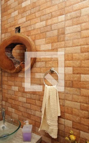 Casa de condomínio à venda com 118m², 2 quartos e 1 vagaLavabo