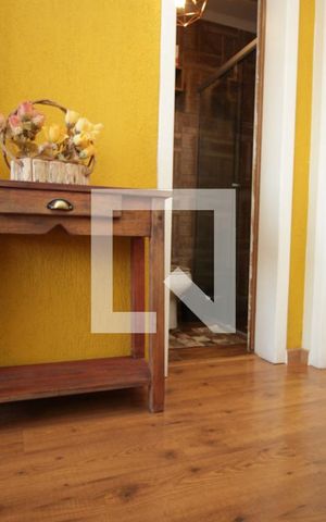 Casa de condomínio à venda com 118m², 2 quartos e 1 vagaBanheiro Corredor