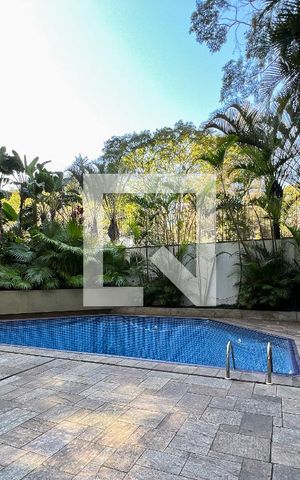 Apartamento à venda com 450m², 4 quartos e 6 vagasPiscina