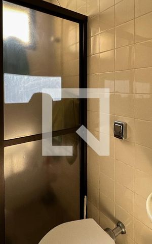 Apartamento à venda com 450m², 4 quartos e 6 vagasBanheiro de Serviço
