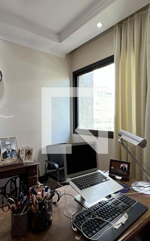 Apartamento à venda com 450m², 4 quartos e 6 vagasQuarto 2