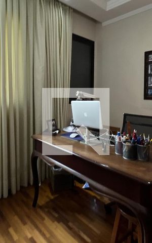 Apartamento à venda com 450m², 4 quartos e 6 vagasQuarto 2