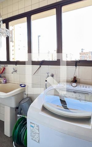 Apartamento à venda com 450m², 4 quartos e 6 vagasÁrea de Serviço