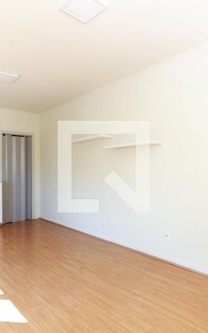 Apartamento à venda com 35m², 1 quarto e sem vaga Apartamento à venda com 35m², 1 quarto e sem vagaSala/Quarto