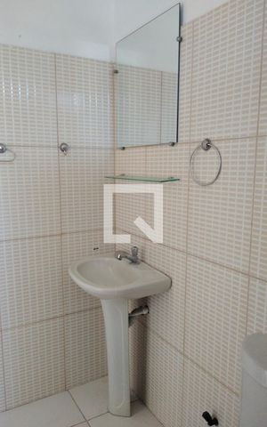 Apartamento para alugar com 96m², 2 quartos e 1 vaga Apartamento para alugar com 96m², 2 quartos e 1 vagaBanheiro da Suíte 1