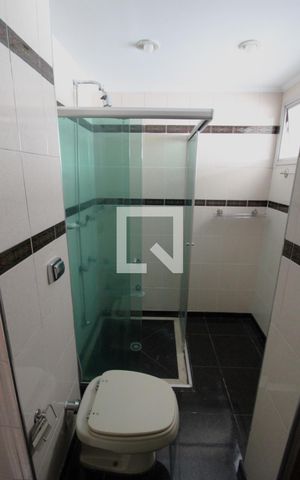 Apartamento à venda com 115m², 4 quartos e 1 vagaSúite 1 - Banheiro