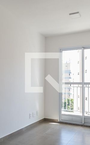 Apartamento para alugar com 38m², 2 quartos e sem vaga Apartamento para alugar com 38m², 2 quartos e sem vagaSala
