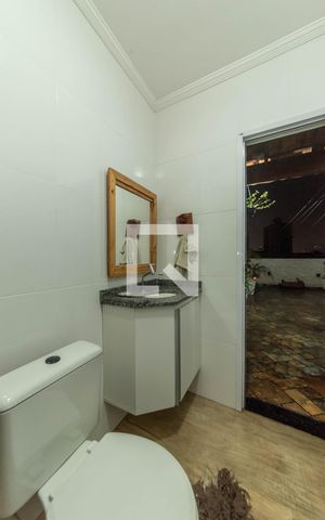 Apartamento para alugar com 220m², 3 quartos e 3 vagas Apartamento para alugar com 220m², 3 quartos e 3 vagasLavabo - Área Gourmet