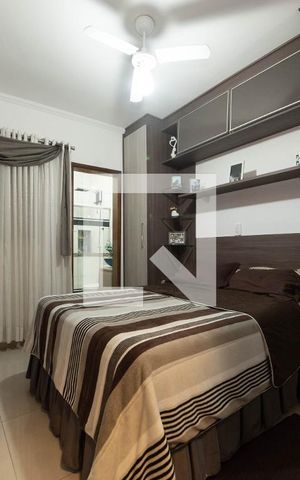 Apartamento para alugar com 220m², 3 quartos e 3 vagas Apartamento para alugar com 220m², 3 quartos e 3 vagasSuíte