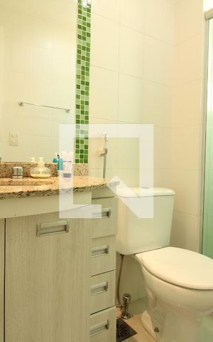 Apartamento à venda com 144m², 4 quartos e 3 vagasBanheiro da Suíte 1