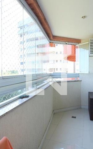 Apartamento à venda com 144m², 4 quartos e 3 vagasVaranda