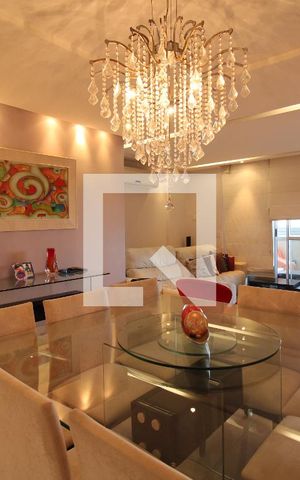 Apartamento à venda com 144m², 4 quartos e 3 vagasSala