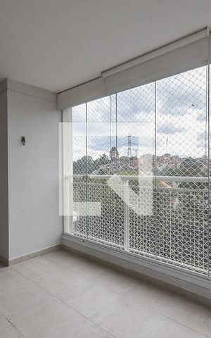 Apartamento à venda com 80m², 2 quartos e 2 vagas Apartamento à venda com 80m², 2 quartos e 2 vagasVaranda