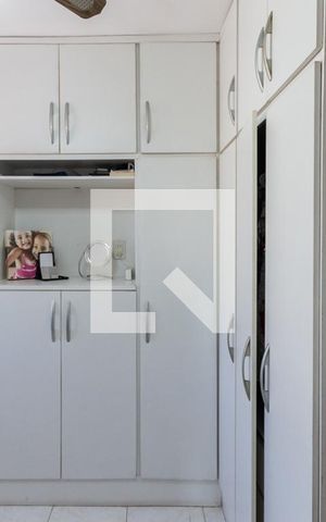 Apartamento à venda com 74m², 2 quartos e 1 vagaQuarto 2