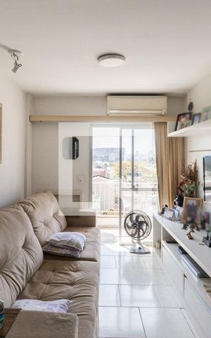Apartamento à venda com 74m², 2 quartos e 1 vaga  Sala