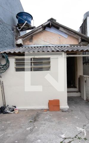 Casa para alugar com 150m², 2 quartos e 1 vaga Casa para alugar com 150m², 2 quartos e 1 vagaQuintal