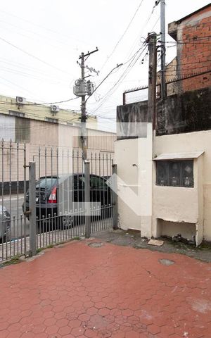 Casa para alugar com 150m², 2 quartos e 1 vaga Casa para alugar com 150m², 2 quartos e 1 vagaGaragem