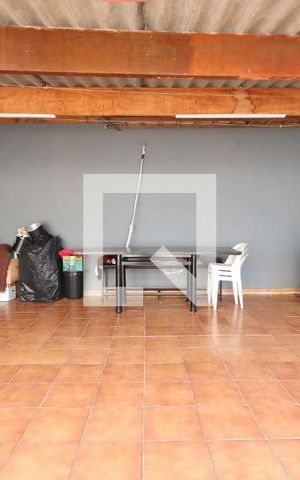 Casa à venda com 150m², 3 quartos e 2 vagas Casa à venda com 150m², 3 quartos e 2 vagasÁrea Externa