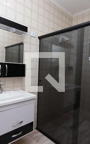 Casa à venda com 150m², 3 quartos e 2 vagas Casa à venda com 150m², 3 quartos e 2 vagasBanheiro
