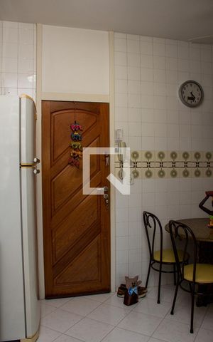Apartamento à venda com 67m², 2 quartos e 1 vagaCozinha