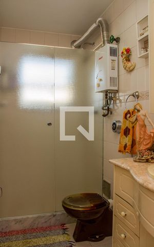 Apartamento à venda com 67m², 2 quartos e 1 vagaBanheiro Social