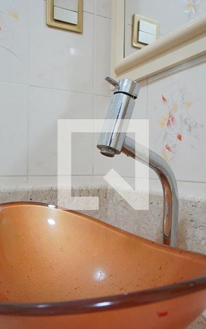 Apartamento à venda com 99m², 3 quartos e sem vagaBanheiro 