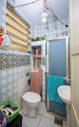 Apartamento à venda com 71m², 2 quartos e sem vagaBanheiro