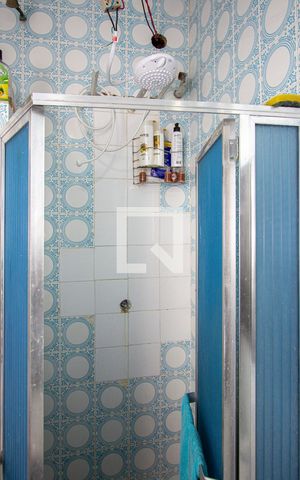 Apartamento à venda com 71m², 2 quartos e sem vagaBanheiro