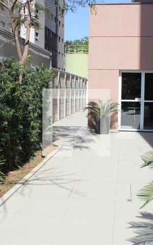 Apartamento à venda com 34m², 2 quartos e sem vagaÁrea comum