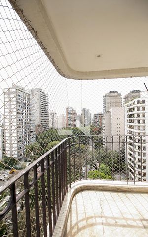 Apartamento para alugar com 173m², 3 quartos e 2 vagas Apartamento para alugar com 173m², 3 quartos e 2 vagasVaranda Sala