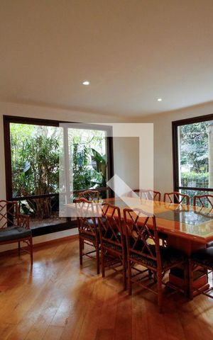 Apartamento para alugar com 173m², 3 quartos e 2 vagas Apartamento para alugar com 173m², 3 quartos e 2 vagasÁrea comum - Salão de Festas