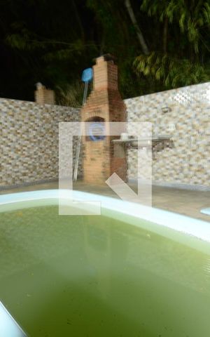 Casa à venda com 220m², 4 quartos e 3 vagasPiscina com churrasqueira