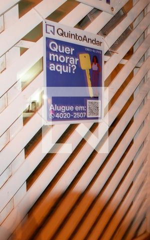 Casa à venda com 220m², 4 quartos e 3 vagasPlaca instalada