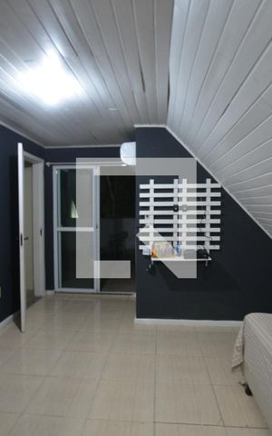 Casa à venda com 220m², 4 quartos e 3 vagasQuarto 2 Suite