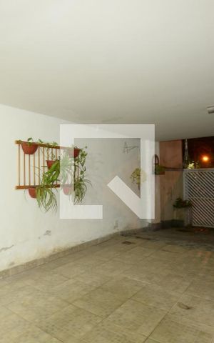 Casa à venda com 220m², 4 quartos e 3 vagasGaragem