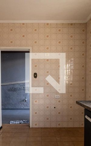 Casa à venda com 200m², 4 quartos e 3 vagas Casa à venda com 200m², 4 quartos e 3 vagasCozinha