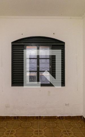 Casa à venda com 200m², 4 quartos e 3 vagas Casa à venda com 200m², 4 quartos e 3 vagasQuarto 3