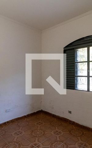 Casa à venda com 200m², 4 quartos e 3 vagas Casa à venda com 200m², 4 quartos e 3 vagasQuarto 1