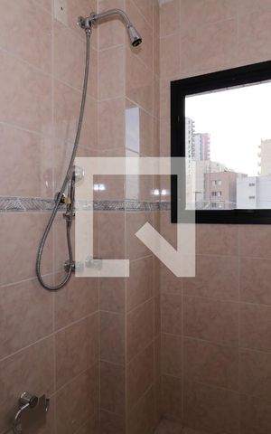 Apartamento para alugar com 70m², 3 quartos e sem vagaBanheiro da Suite