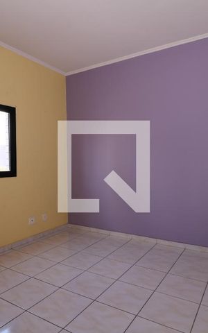Apartamento para alugar com 70m², 3 quartos e sem vagaSuite